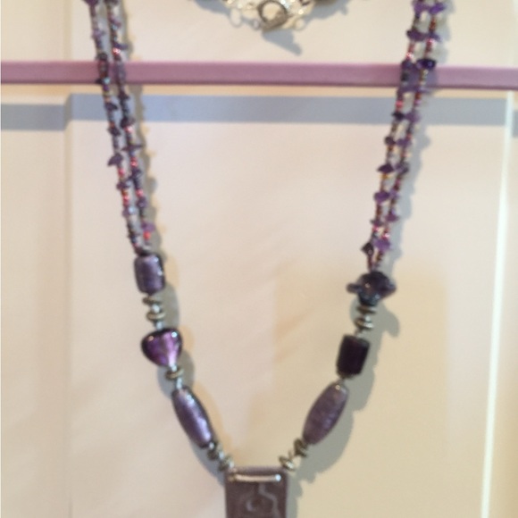 Goddess symbol with Peruvian ceramic focal piece, ametheyst chips - Picture 6 of 8